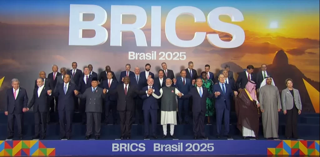 Chefes de Estado na foto oficial da Cúpula do BRICS no Rio de Janeiro.