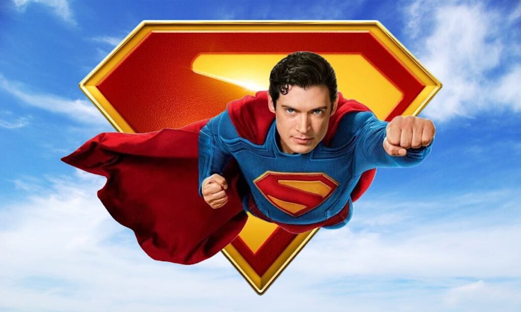 David Corenswet como Superman em cena do novo filme de James Gunn