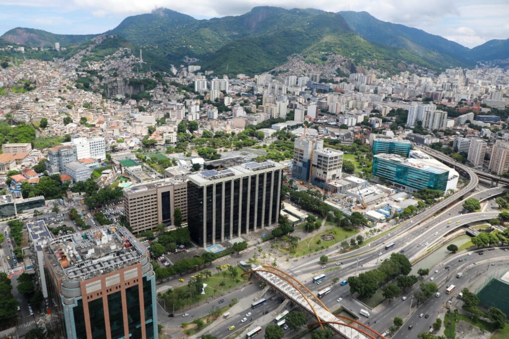 Prefeitura do Rio celebra elevação da nota de crédito para AAA na Fitch Ratings